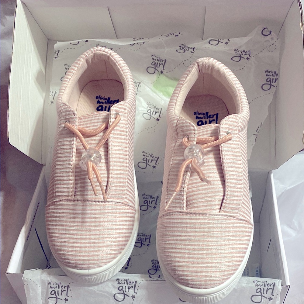Olivia Miller girl pink stripped sneakers; size: various